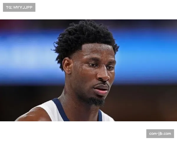 小贾伦·杰克逊半场犯规不断 仅13分钟正负值-26